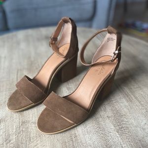 Seychelles suede block heels 9.5